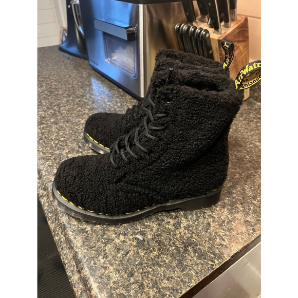 New Dr. Martens 1460 Pascal Faux Shearling Black Boots - Picture 10 of 12